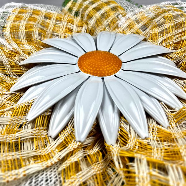 Summer Bright Lime Green and White Petals with Metal Daisy Center - Image 2